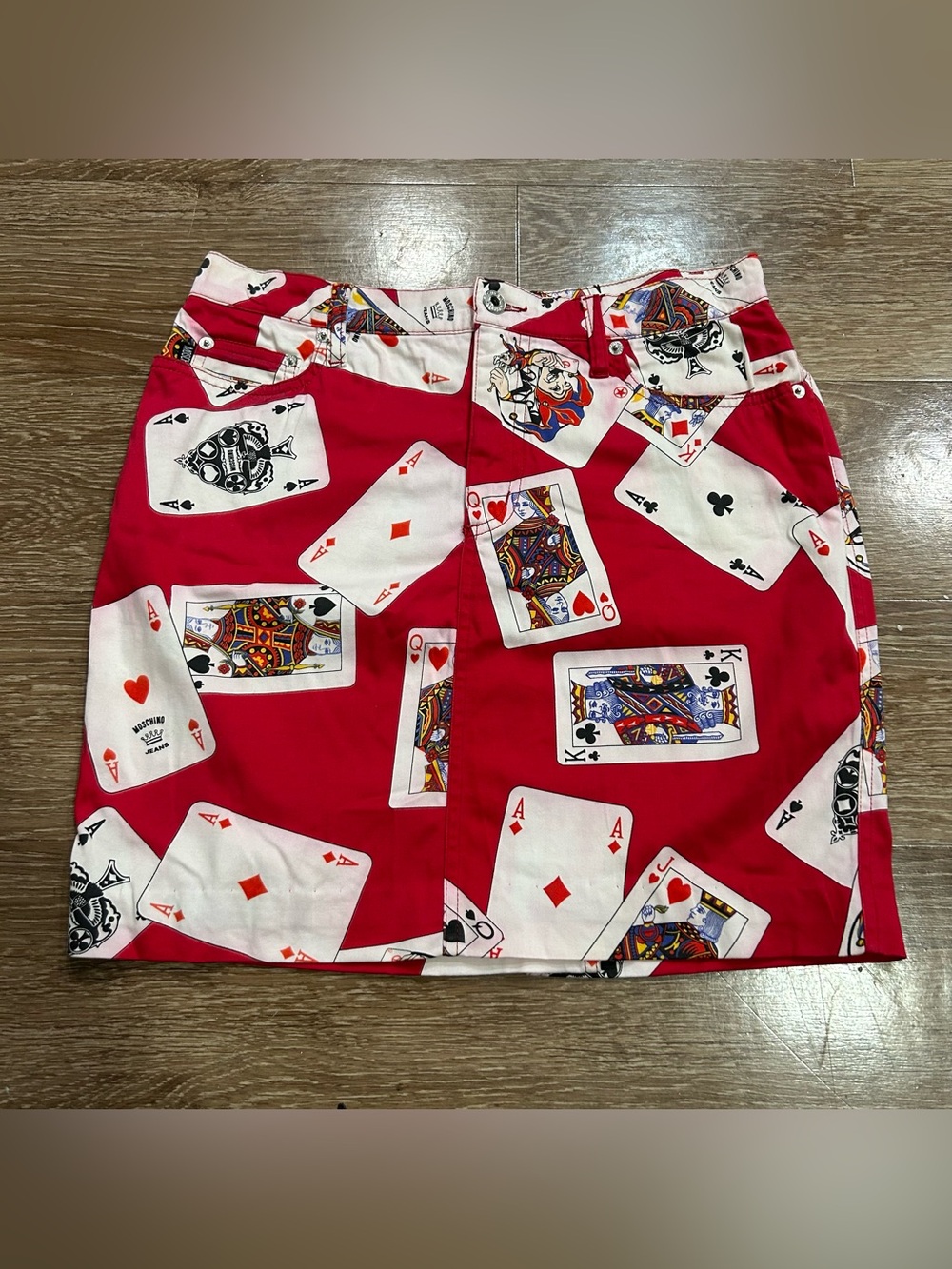 Moschino Jeans Vintage Women’s Playing Cards Print Mini Skirt Red Size 8 Italy